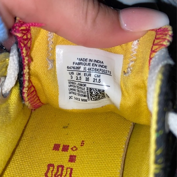 Girls converse - Picture 5 of 5